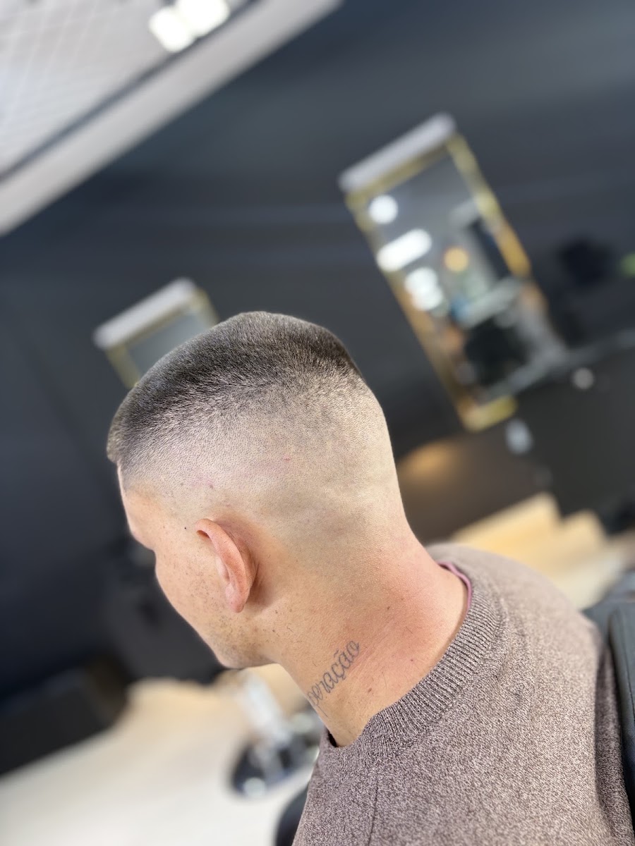Detalhes internos da Crigão Barbearia